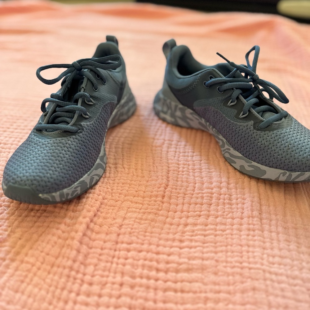 Under Armour Women’s Navy Sneakers - Picture 3 of 6